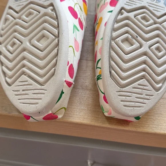 Tom’s Cherry Alpargata Size 10 - Picture 5 of 7